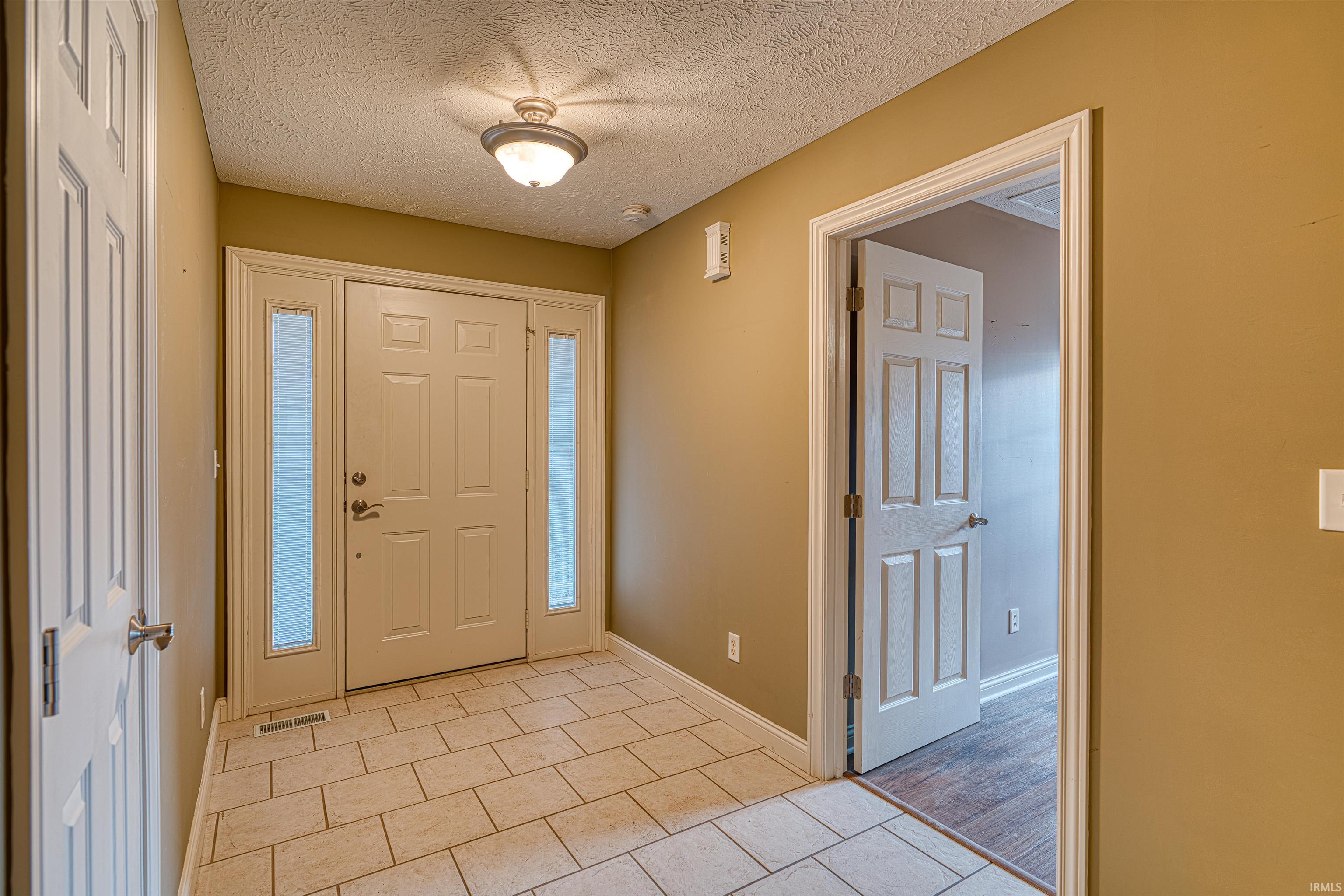 5639 Sharon Road Newburgh, IN 47630 - Photo 3 of 36