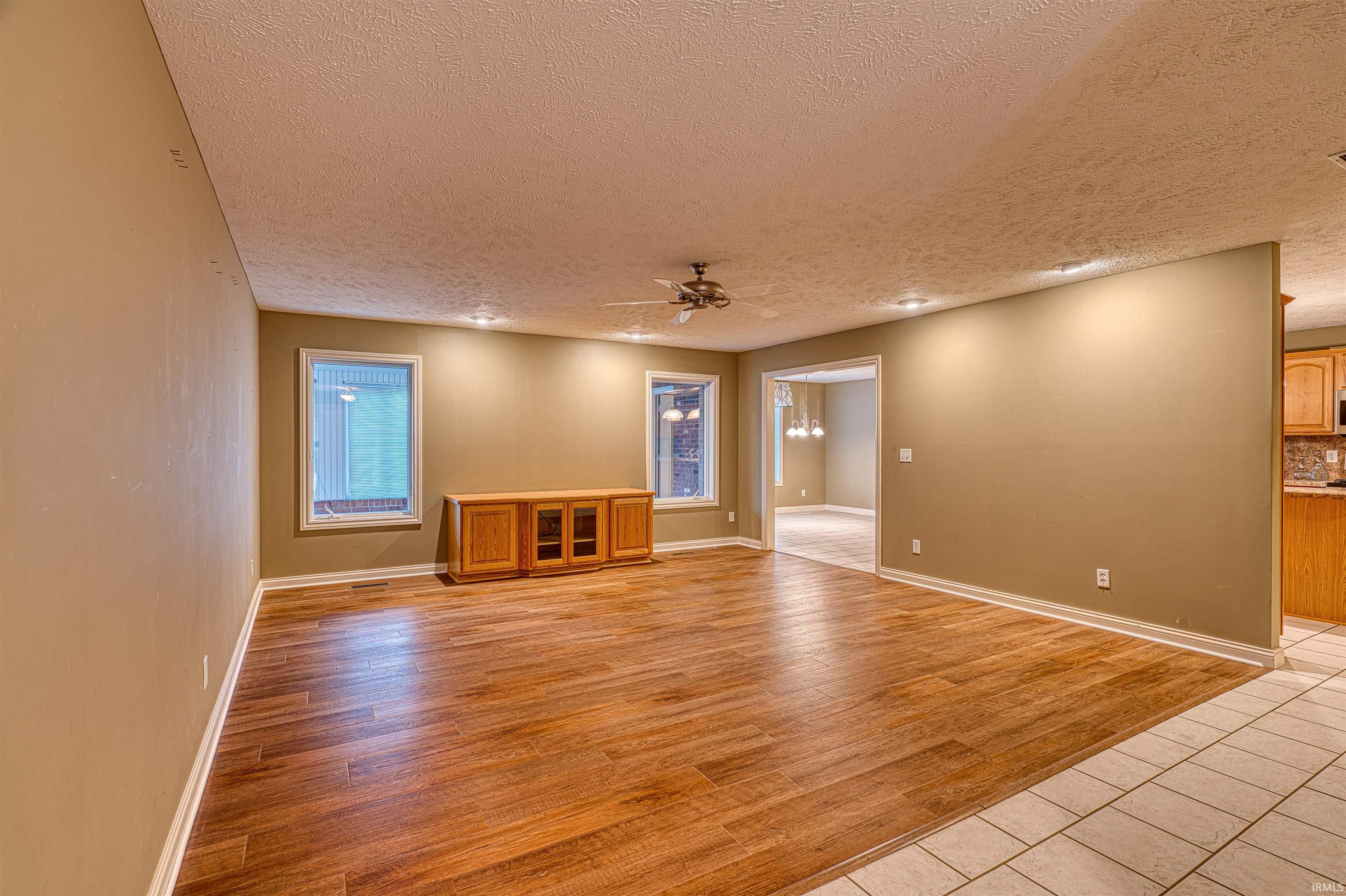 5639 Sharon Road Newburgh, IN 47630 - Photo 4 of 36