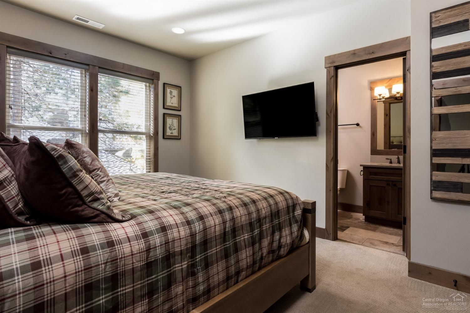 56407 Fireglass Loop Bend, OR 97707 - Photo 16 of 25 Additional Photo
