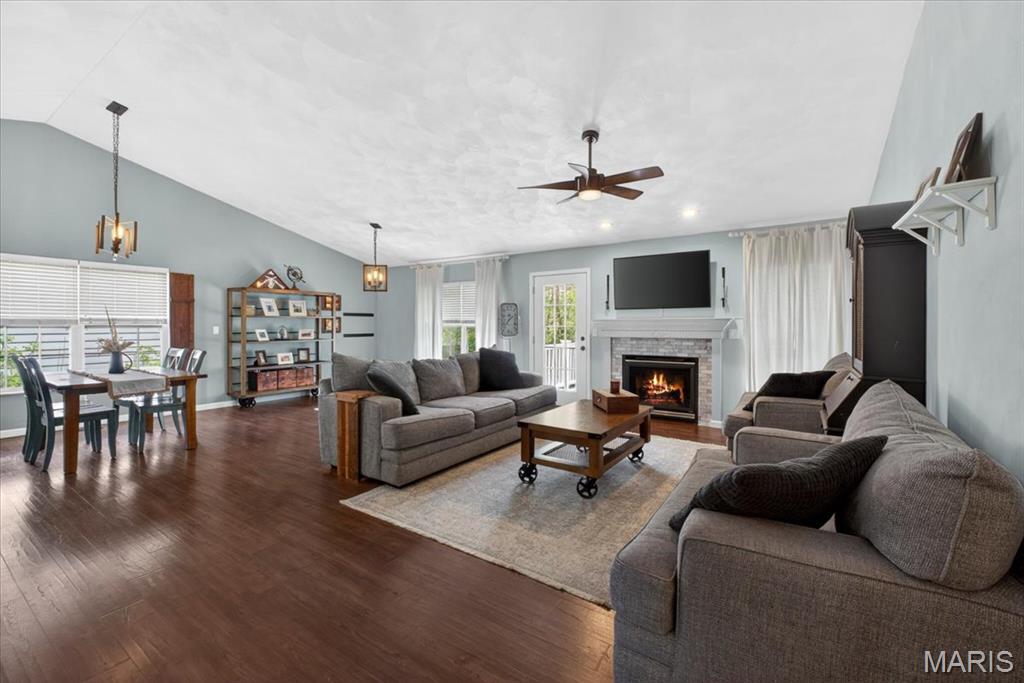 152 Gall Road Columbia, IL 62236 - Photo 7 of 40