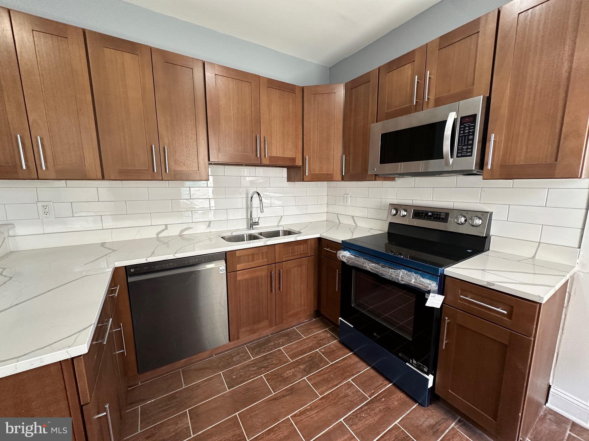 4119 Orchard Street Philadelphia, PA 19124 - Photo 15 of 34