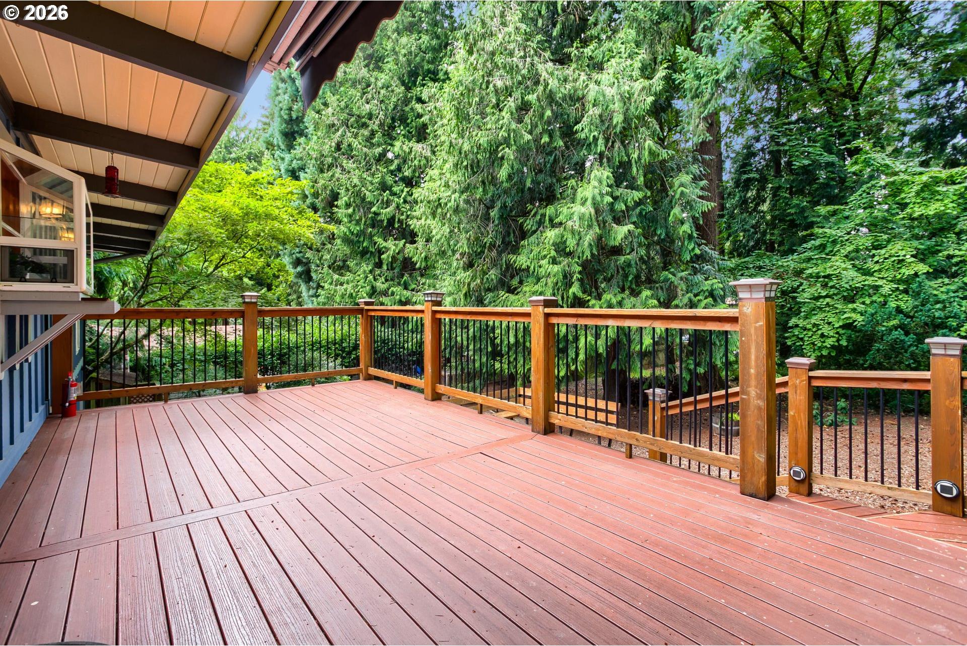 6149 Southwest Miles Court Portland, OR 97219 - Photo 39 of 48 Gallery Image 39