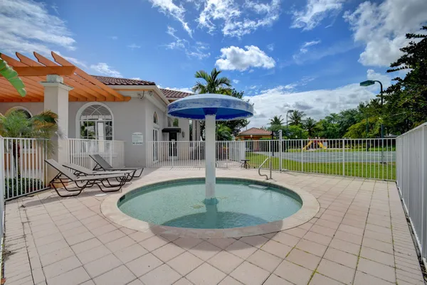 $975,000 | 9599 Campi Drive, Lake Worth, FL 33467