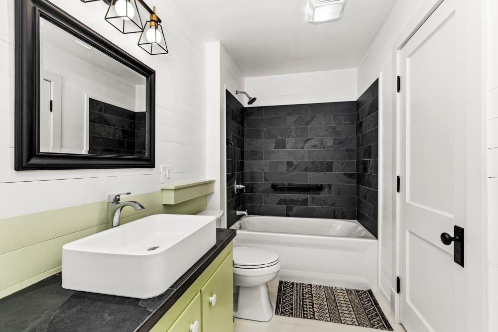 2404 Jean Duluth Road Duluth, MN 55804 - Photo 36 of 50 Gallery Image 36