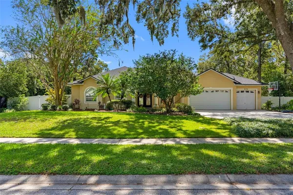 $749,900 | 121 Myrtle Ridge Road, Lutz, FL 33549
