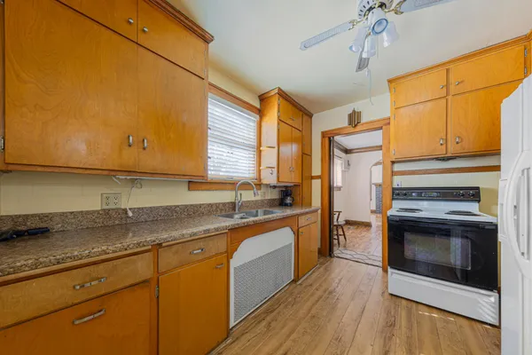 $179,900 | 718 6th Street North, St. James, MN 56081