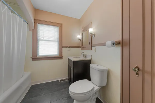 $177,900 | 718 6th Street North, St. James, MN 56081