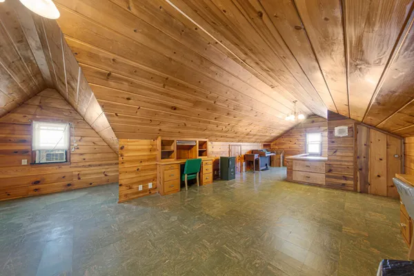 $179,900 | 718 6th Street North, St. James, MN 56081