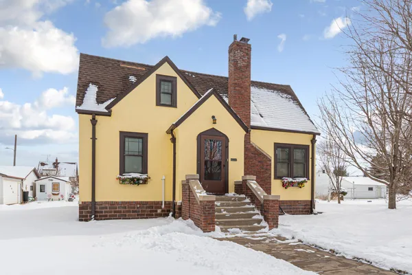 $179,900 | 718 6th Street North, St. James, MN 56081