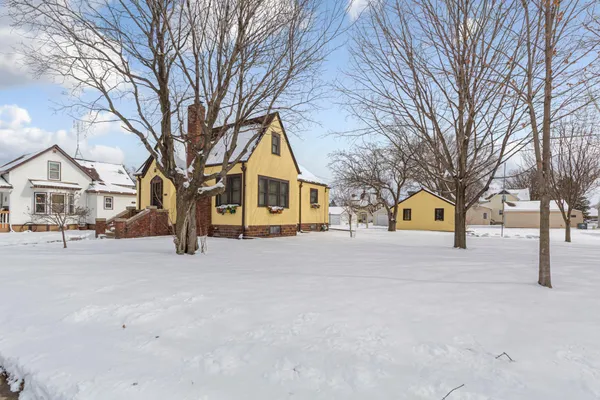 $179,900 | 718 6th Street North, St. James, MN 56081