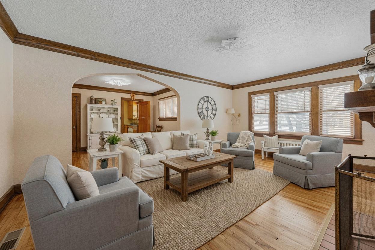 718 6th Street North St. James, MN 56081 - Photo 4 of 42
