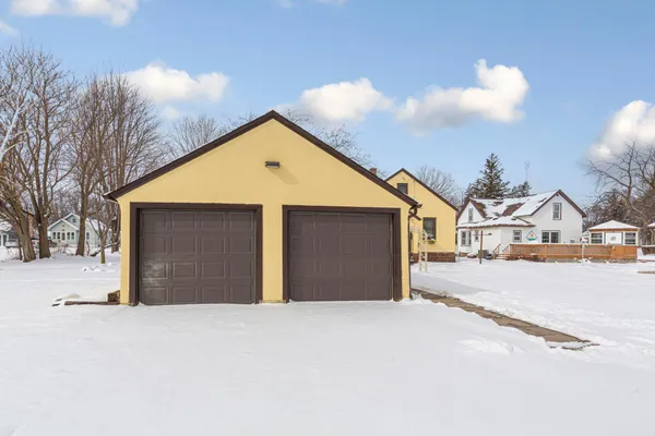 $179,900 | 718 6th Street North, St. James, MN 56081
