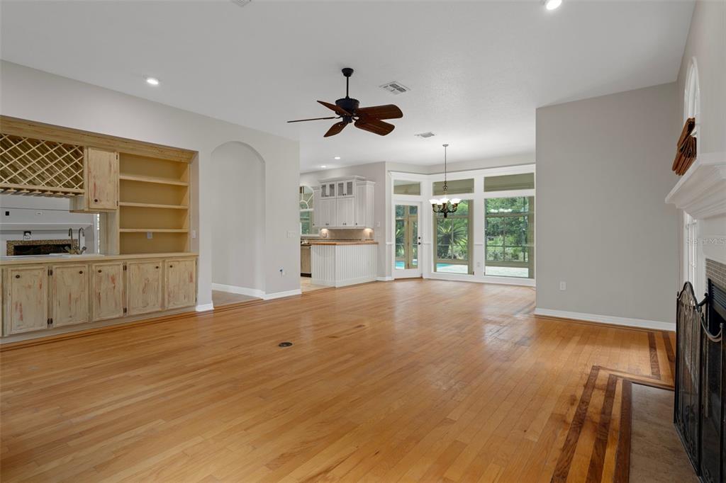 7268 Crystal Spring Run Weeki Wachee, FL 34607 - Photo 16 of 100