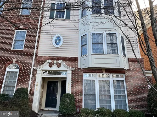 $2,975 | 575 Odendhal Avenue, Unit 575, Gaithersburg, MD 20877