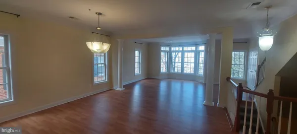 $2,975 | 575 Odendhal Avenue, Unit 575, Gaithersburg, MD 20877