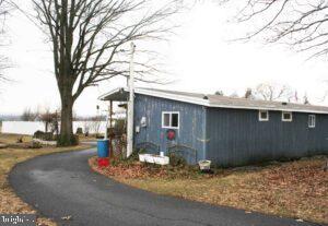 849 Mount Joy Road Manheim, PA 17545 - Photo 2 of 9
