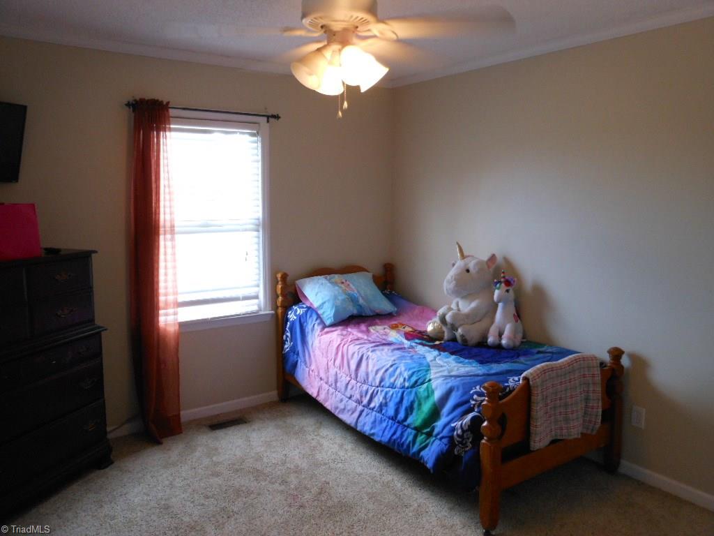 402 East Dalton Road King, NC 27021 - Photo 14 of 20 Gallery Image 14