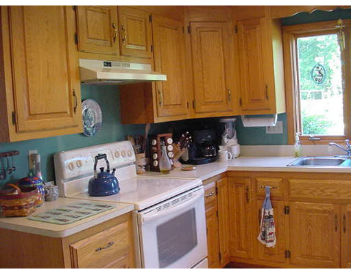 159 Barnard Road Marlborough, MA 01752 - Photo 8 of 11 Gallery Image 8