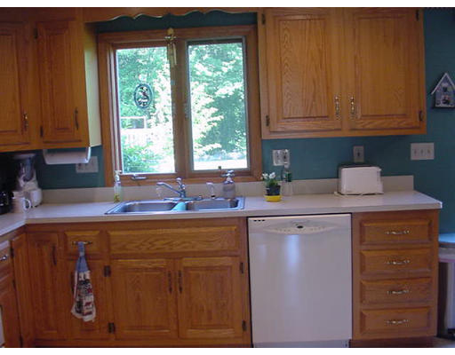 159 Barnard Road Marlborough, MA 01752 - Photo 9 of 11 Gallery Image 9