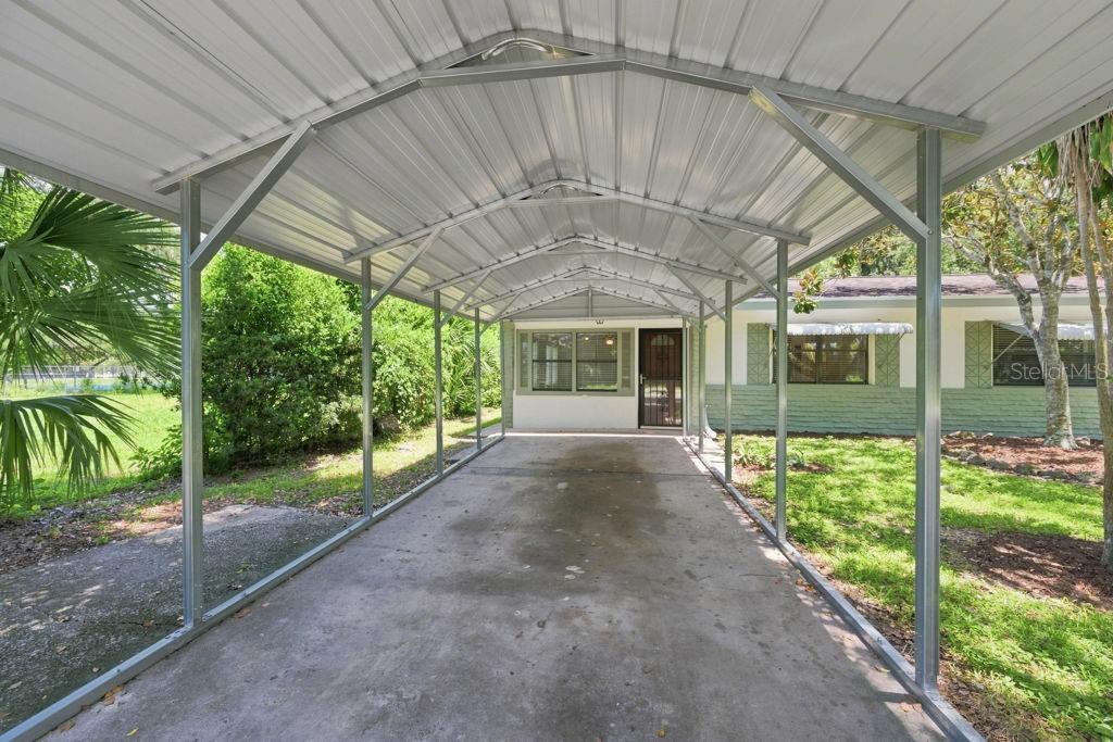 7810 Chapel Avenue Port Richey, FL 34668 - Photo 6 of 94 Gallery Image 6