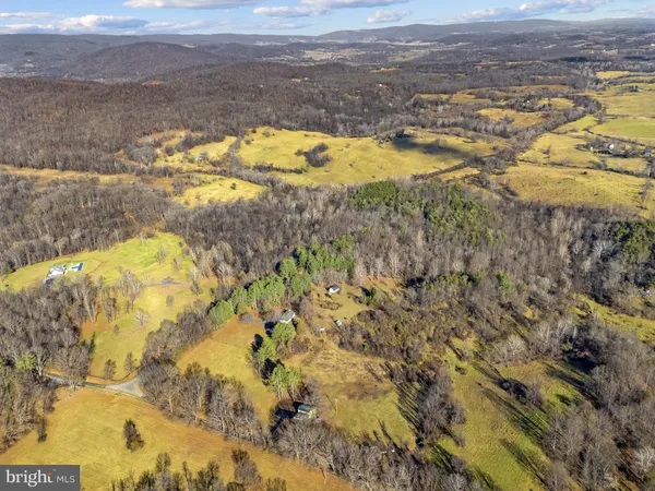 $924,000 | 11066 Moreland Road, Delaplane, VA 20144