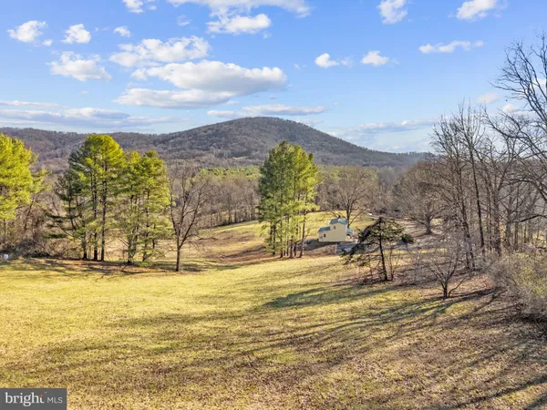 $924,000 | 11066 Moreland Road, Delaplane, VA 20144