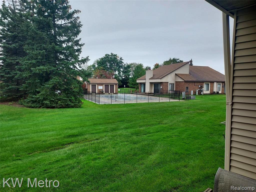 6705 Ridgefield Circle, Unit 102 West Bloomfield, MI 48322 - Photo 17 of 17