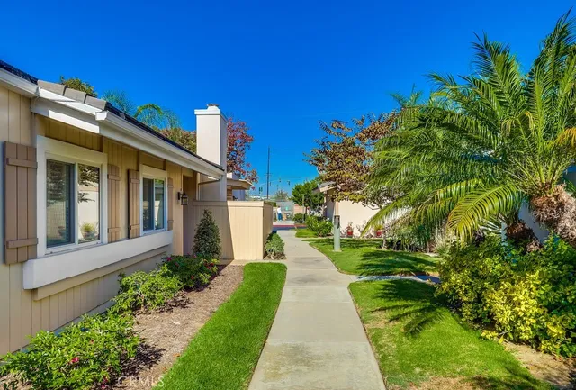 $4,500 | 7030 Seawind Drive, Long Beach, CA 90803