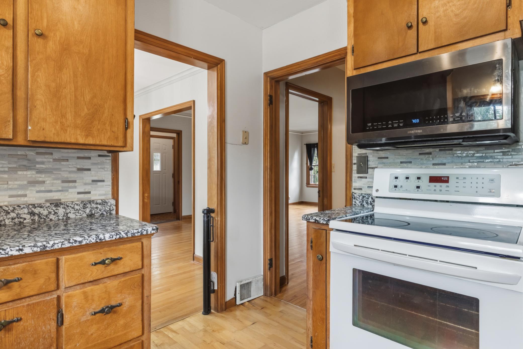 104 Spring Street Kenyon, MN 55946 - Photo 7 of 31 Gallery Image 7