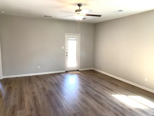 $1,999 | 112 Declaration Lane, Liberty Hill, TX 78642