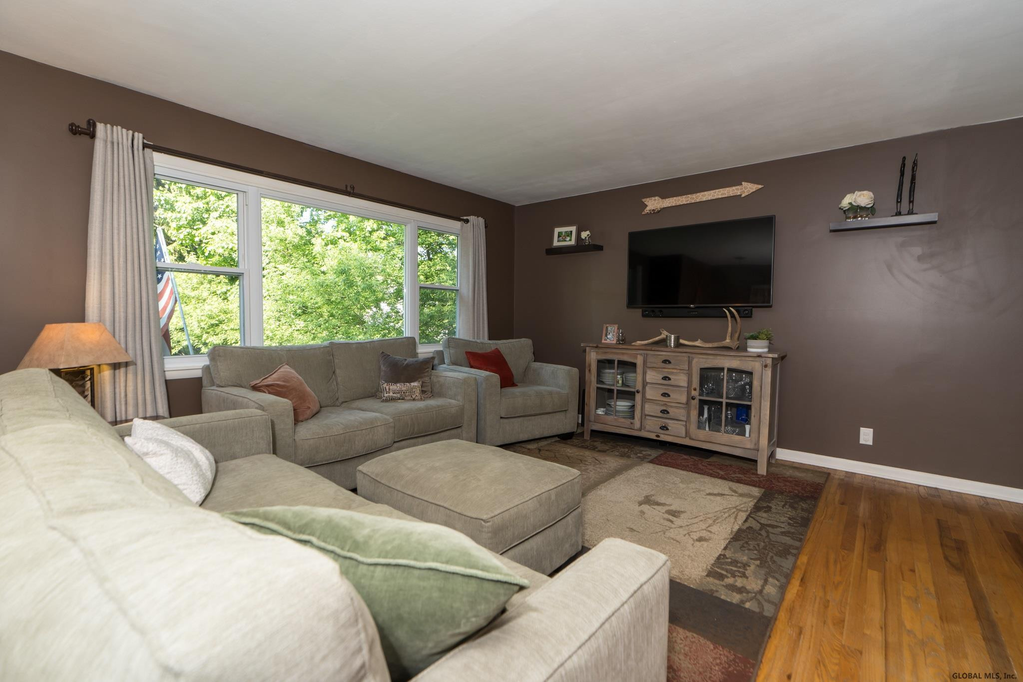 3552 Consaul Road Niskayuna, NY 12304 - Photo 4 of 27 Photo 4