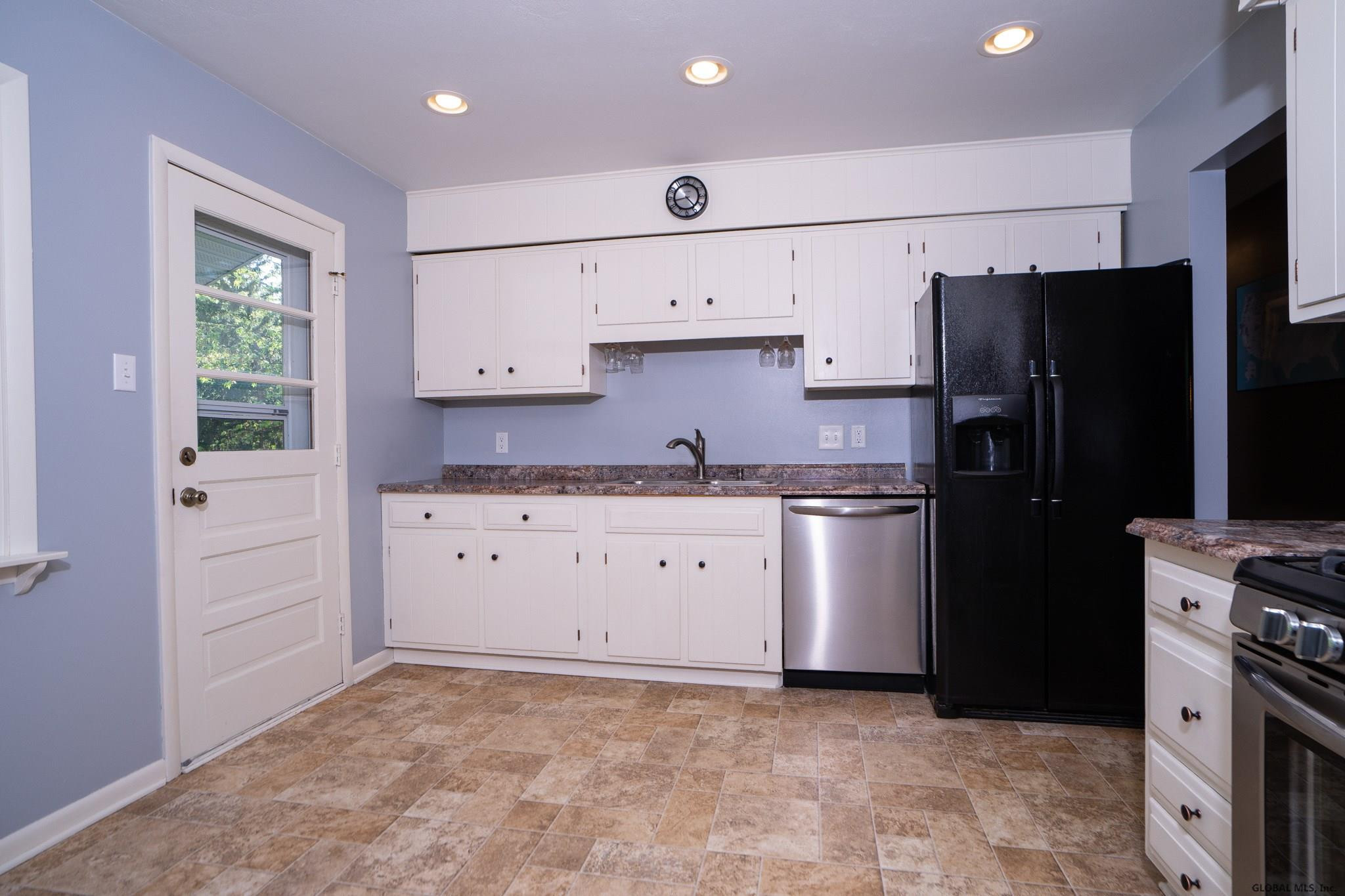 3552 Consaul Road Niskayuna, NY 12304 - Photo 7 of 27 Photo 7
