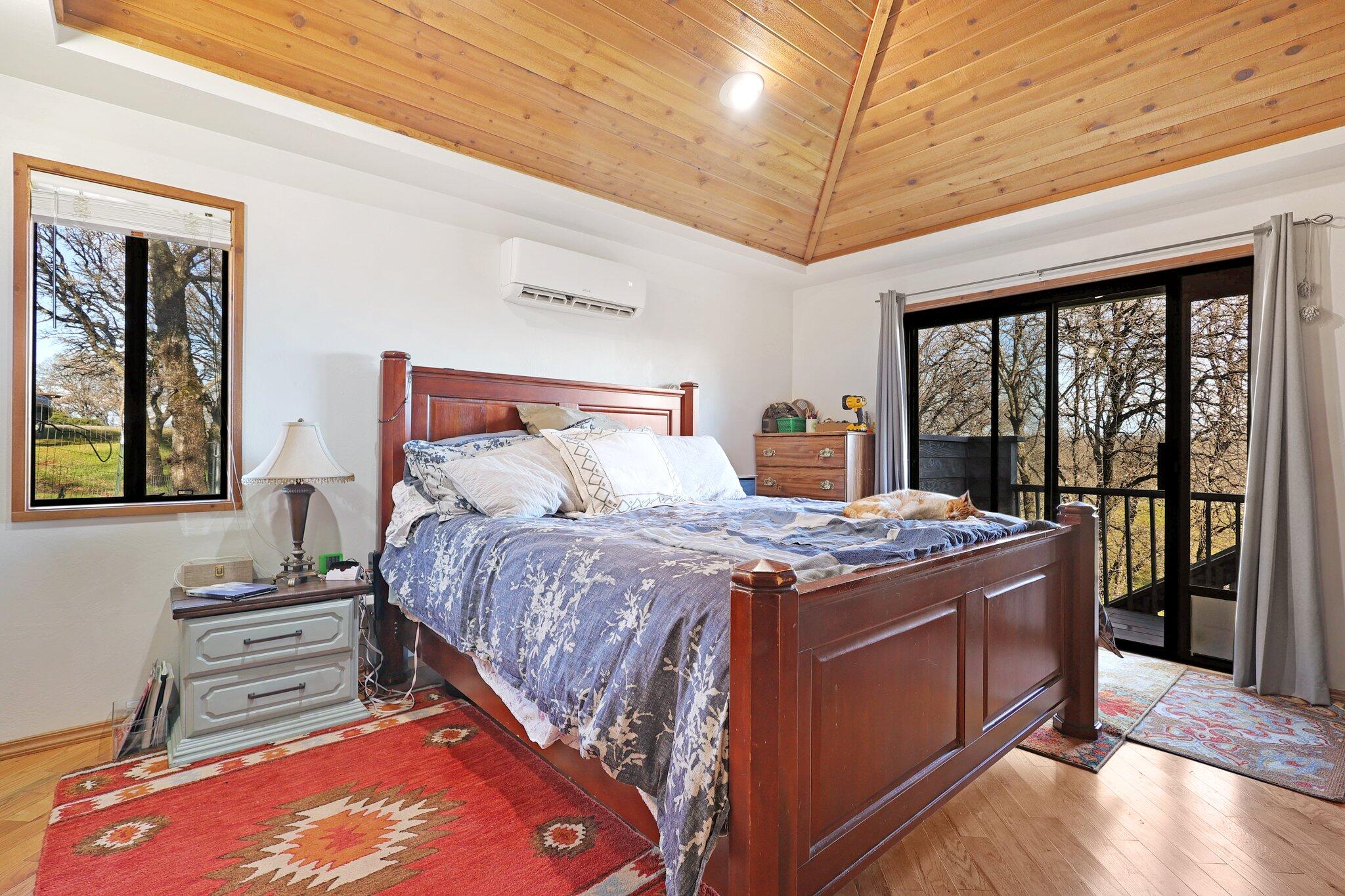 21560 Wilcox Road Red Bluff, CA 96080 - Photo 11 of 25 Primary Bedroom