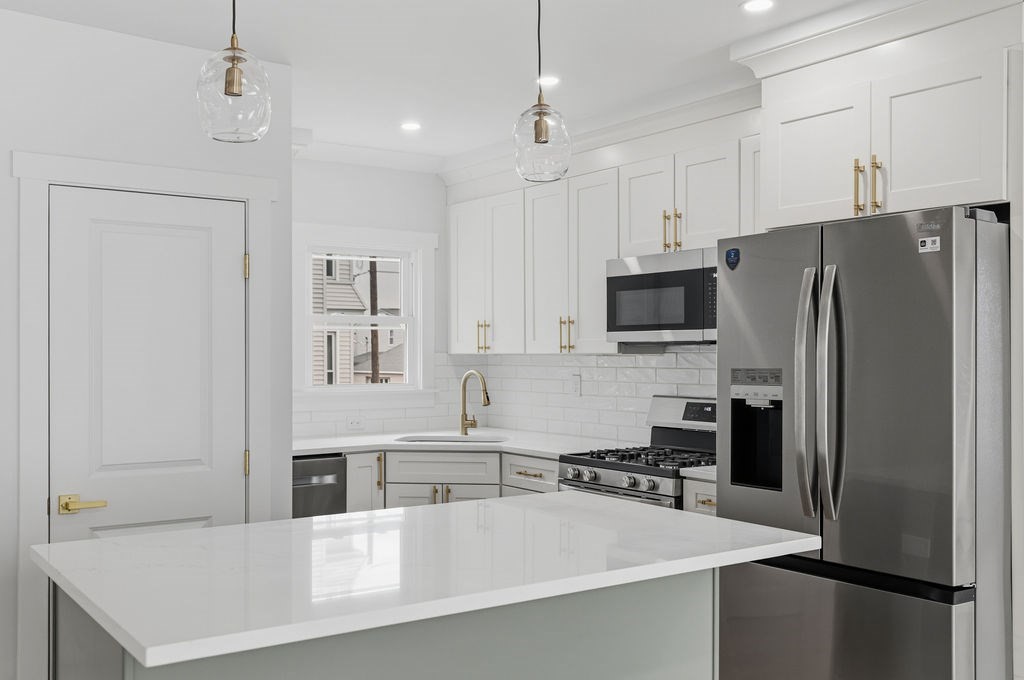 14 Bolton Road Dartmouth, MA 02748 - Photo 11 of 16