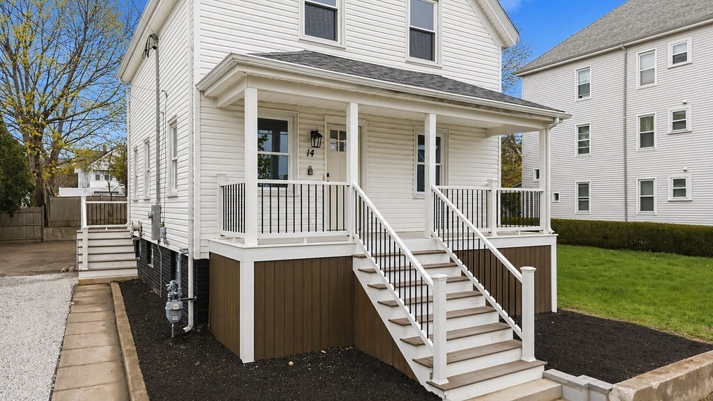 14 Bolton Road Dartmouth, MA 02748 - Photo 2 of 16