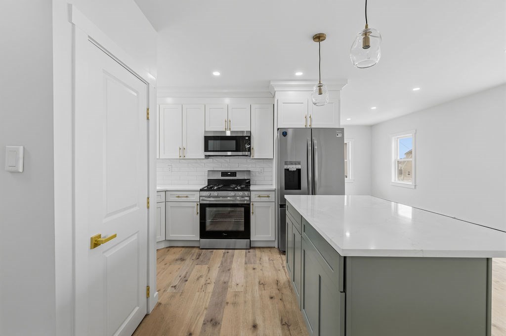 14 Bolton Road Dartmouth, MA 02748 - Photo 8 of 16