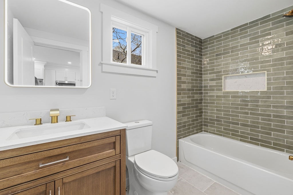 14 Bolton Road Dartmouth, MA 02748 - Photo 9 of 16