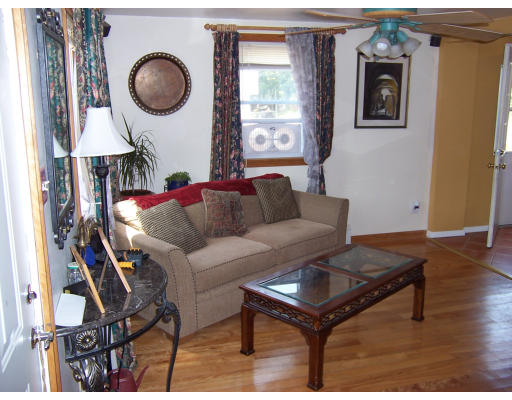24 Fox Hill Road Billerica, MA 01821 - Photo 4 of 8 Gallery Image 4