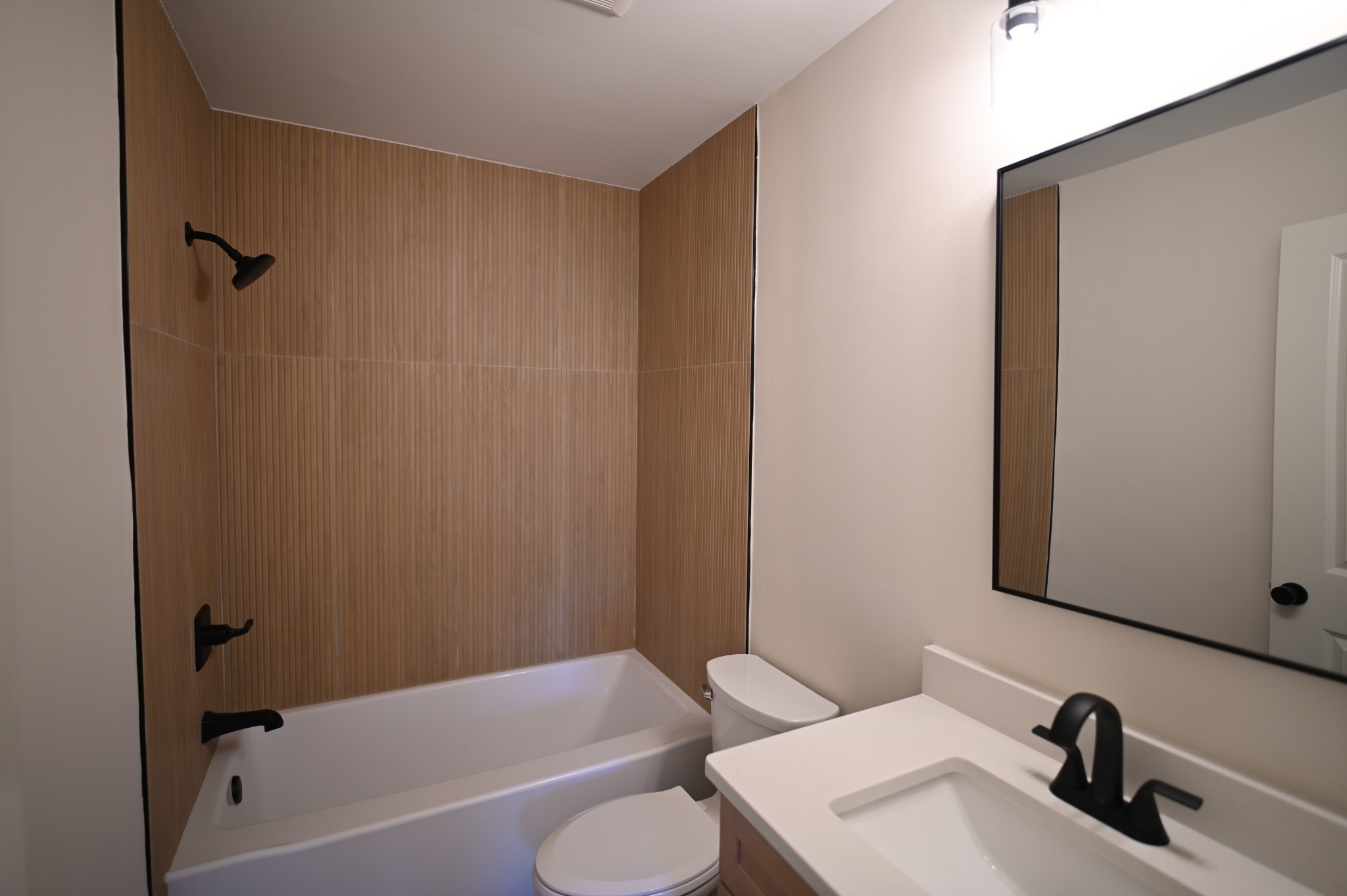 808 Hughes Street Spring Hill, TN 37174 - Photo 23 of 24 a bathroom with a sink toilet and bathtub
