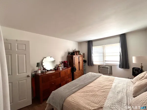 $185,000 | 2756 Madison Avenue, Unit 1A, Bridgeport, CT 06606