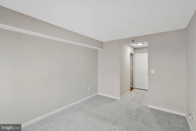 $2,900 | 19385 Cypress Ridge Terrace, Unit 815, Leesburg, VA 20176