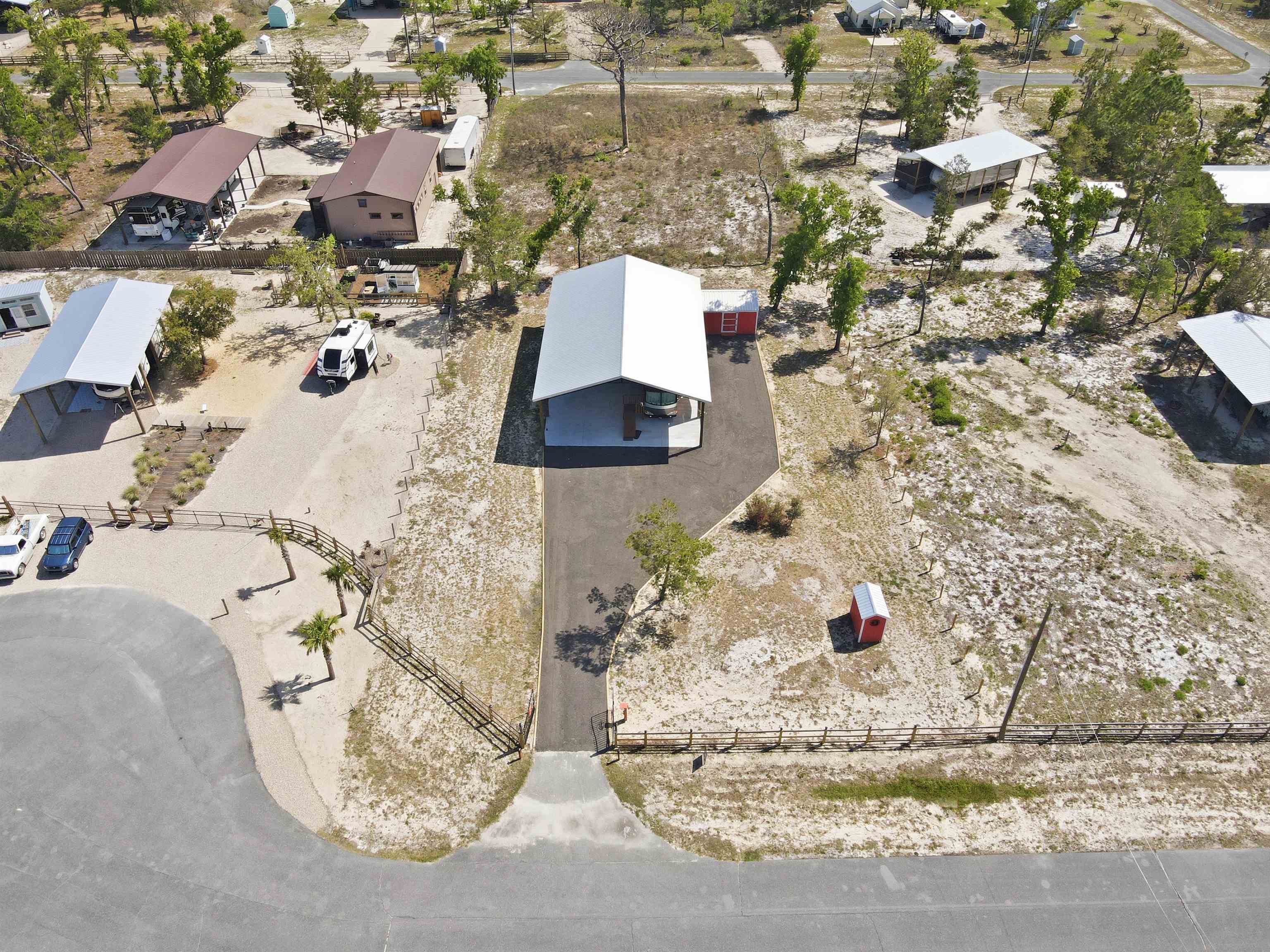 182 Alyssa Lane Perry, FL 32348 - Photo 3 of 28