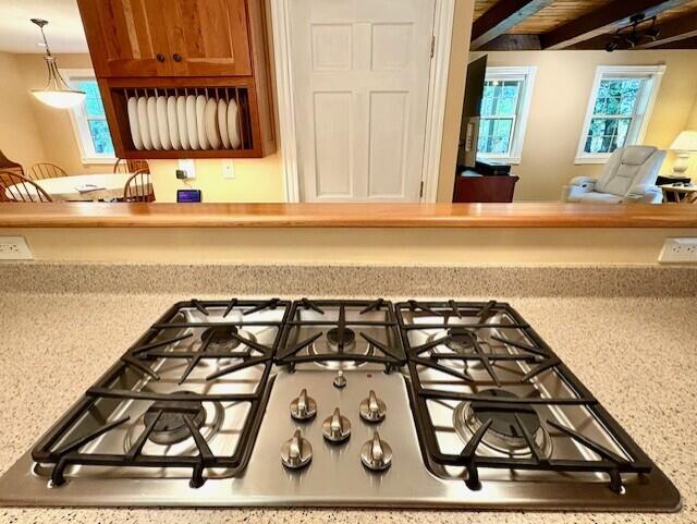 47 Belaire Drive Springvale, ME 04083 - Photo 11 of 38 Gas stove