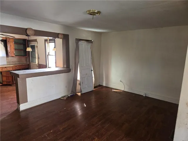 $29,900 | 1131 Hamilton Avenue, Farrell, PA 16121