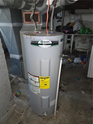 $29,900 | 1131 Hamilton Avenue, Farrell, PA 16121