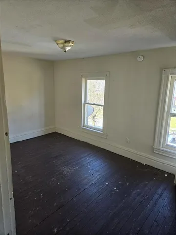 $29,900 | 1131 Hamilton Avenue, Farrell, PA 16121