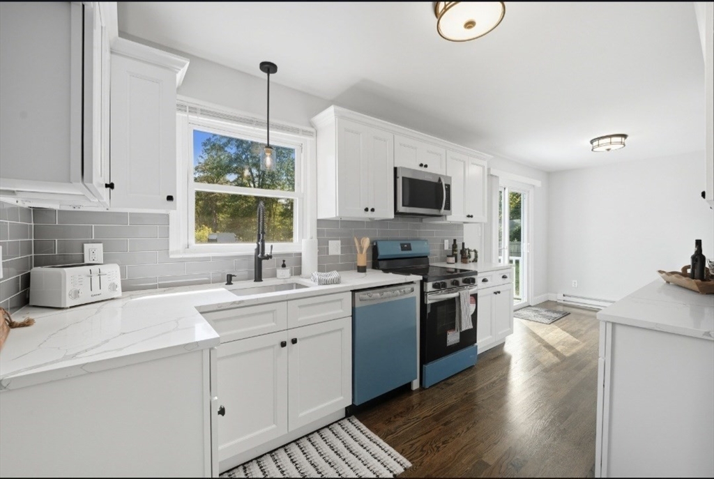 88 Manchonis Road Wilbraham, MA 01095 - Photo 8 of 32 Gallery Image 8