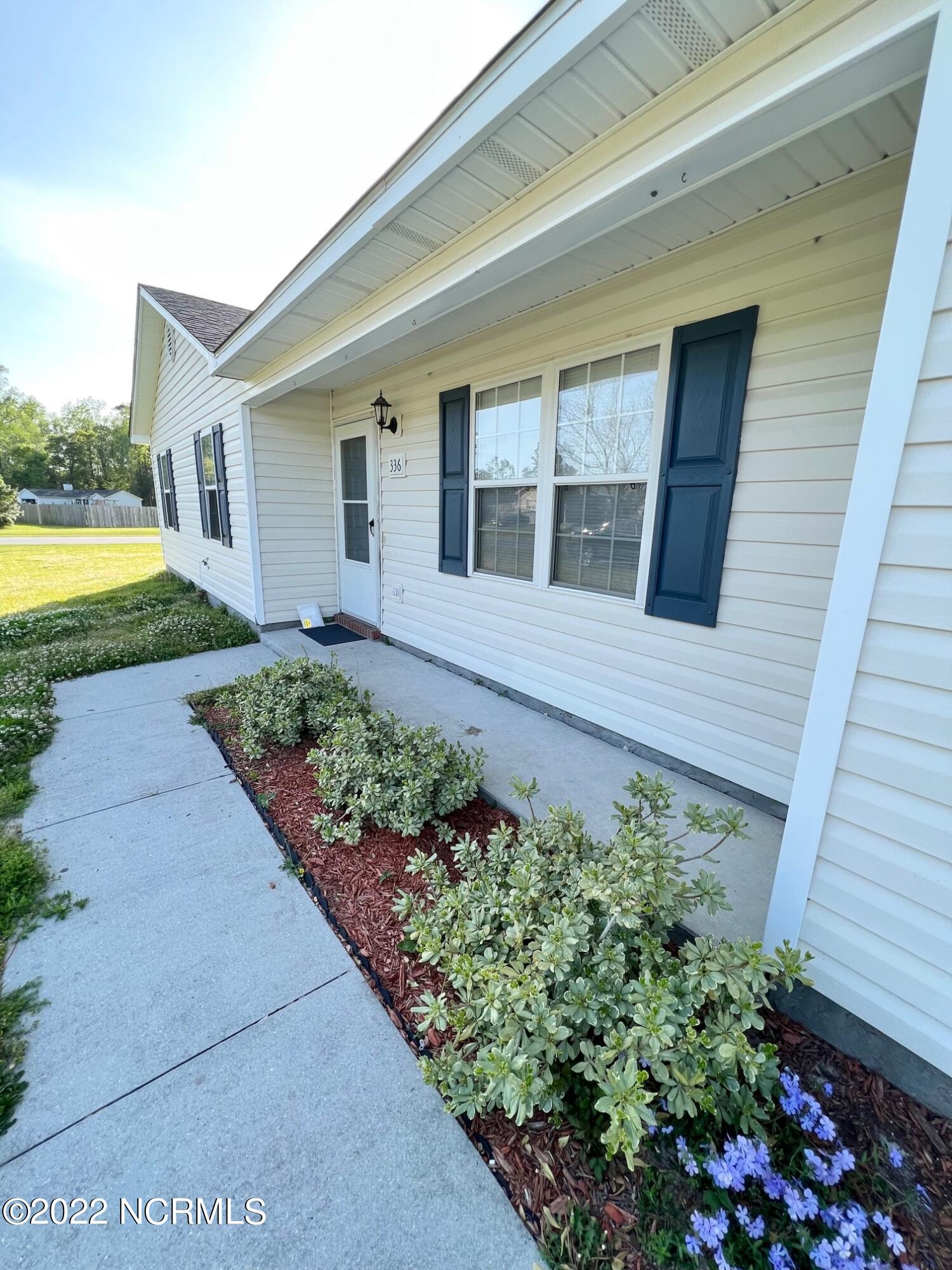 336 Steller Road Jacksonville, NC 28540 - Photo 3 of 22 IMG_3340