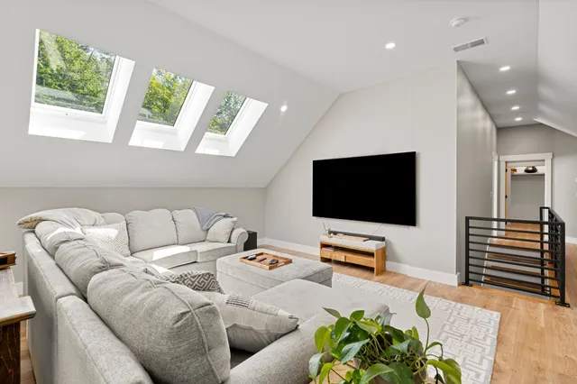 $1,124,000 | 122 Valley Street, Laconia, NH 03246