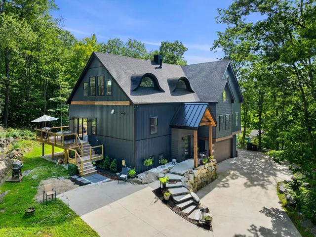 $1,124,000 | 122 Valley Street, Laconia, NH 03246